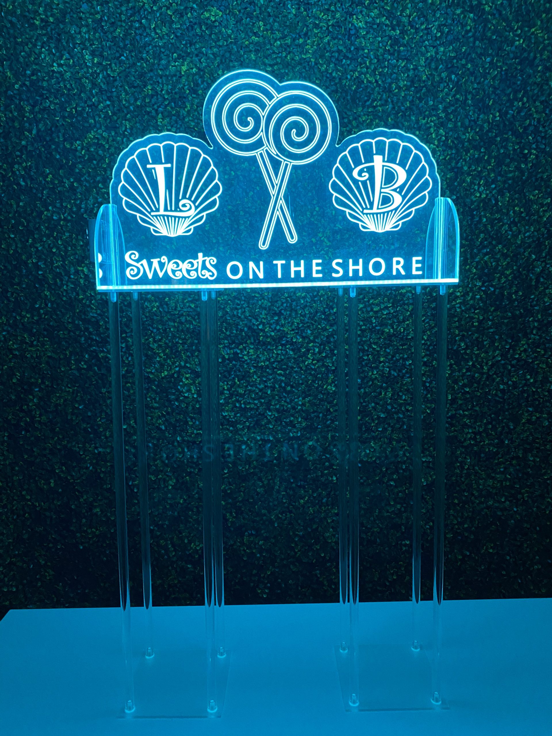 LED Acrylic Light Up Display Centerpiece with Base - Create Your Own With Photo, Text, Logo or Design - Sweet 16, Birthday, Bar | Bat Mitzvah, Weddings, Graduation - Image 8